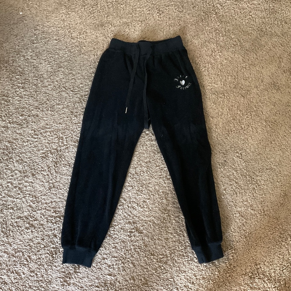 sweatpants
